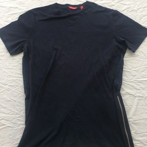 Mens Saks Fifth Avenue t-shirt with zipper